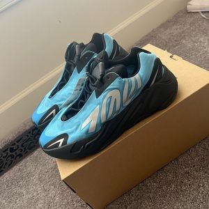 Adidas 700 MNVN Yeezy Cyan Blue Size 8